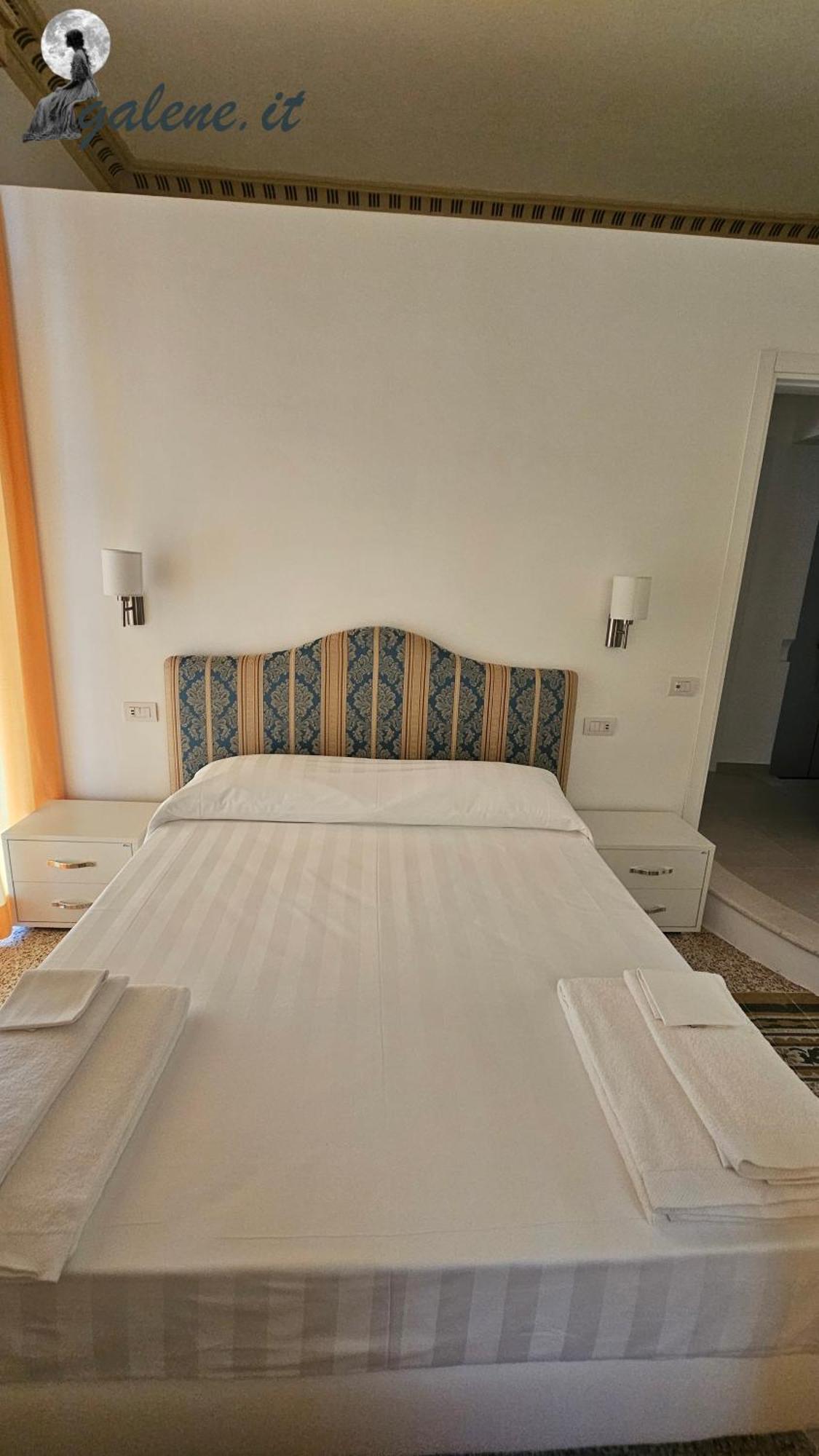 Galene - Beachfront In Costa D'Amalfi Maiori Exterior foto